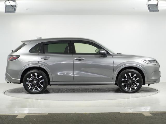 ZR-V e:HEVZ 1オ-ナ-ナビ全周囲カメDレコRカメETC2.0 渋滞追従クルーズ Bluetooth ブラインドスポットモニター 後退出庫サポート BOSEスピーカー ハンドルヒーター 電動リアゲート 禁煙車(36枚目)