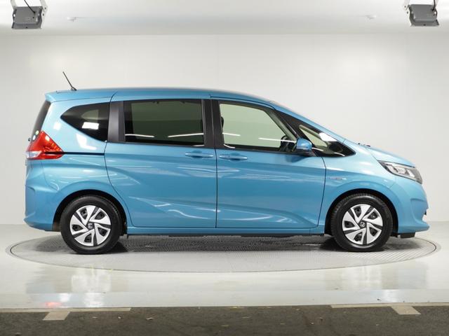 フリードハイブリッド ハイブリッド・Gホンダセンシング ワンオーナー 7インチナビ バックカメラ ETC アダプティブクルーズコントロール 両側電動スライドドア Bluetooth LEDヘッドライト 衝突被害軽減ブレーキ DVD ウォークスルー 禁煙車(26枚目)