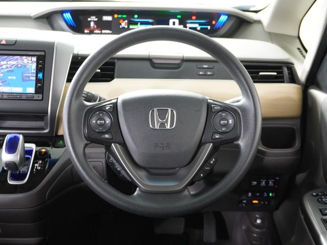 フリードハイブリッド ハイブリッド・Gホンダセンシング ワンオーナー 7インチナビ バックカメラ ETC アダプティブクルーズコントロール 両側電動スライドドア Bluetooth LEDヘッドライト 衝突被害軽減ブレーキ DVD ウォークスルー 禁煙車(38枚目)