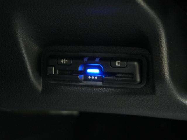 ヴェゼル e:HEVX 2年保証 当社試乗車 デカナビ ドラレコ リアカメら ETC クルコンBT ホンダセンシング スレートグレーパール ハイブリッドXタイプ CD DVD 音楽録音 サイドカーテンエアバック アルミ(6枚目)