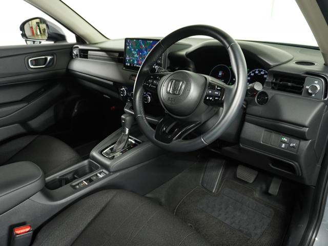 ヴェゼル e:HEVX 2年保証 当社試乗車 デカナビ ドラレコ リアカメら ETC クルコンBT ホンダセンシング スレートグレーパール ハイブリッドXタイプ CD DVD 音楽録音 サイドカーテンエアバック アルミ(65枚目)
