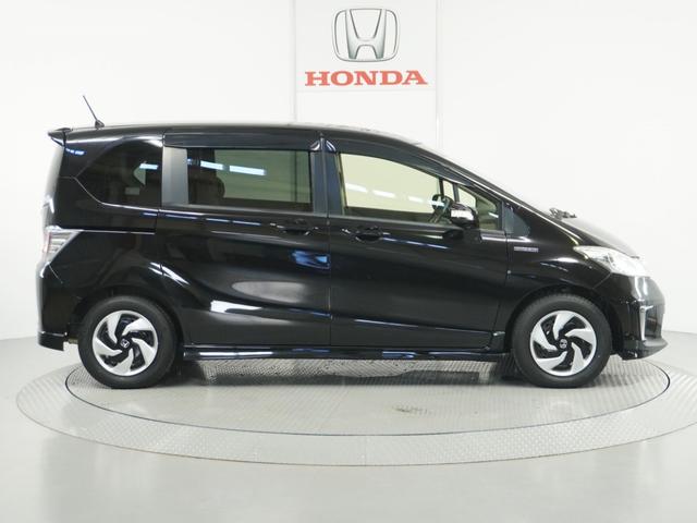 フリードハイブリッド ハイブリッドプレミアムエディション 1年保証 プレミアムエディション ナビ 後席モニター 両側電動ドア リアカメラETC ハイブリッド プレミアムスパークルブラック スマートキー(25枚目)