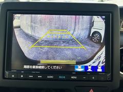 ◆コーナーセンサー◆車庫入れの時などに近くに障害物がある場合、障害物までの距離を音で知らせてくれます。 4