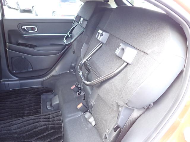 ヴェゼル ｅ：ＨＥＶＺ　純正ナビ　フルセグ　Ｒカメラ　ＥＴＣ（20枚目）