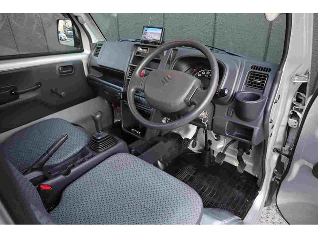 キャリイトラック ＫＣエアコン・パワステ　ポータブルナビ　ＥＴＣ　外品ＡＷ　新品バッテリー（11枚目）
