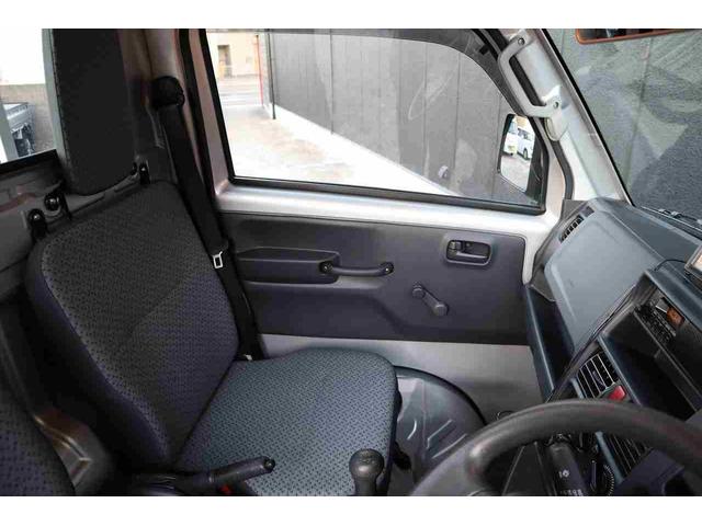 キャリイトラック ＫＣエアコン・パワステ　ポータブルナビ　ＥＴＣ　外品ＡＷ　新品バッテリー（16枚目）
