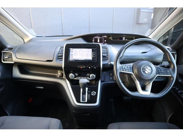 ランディ ２．０Ｇ　両側パワースライド　スマートキー　衝突軽減装置　全方位カメラ　ナビ　Ｂｌｕｅｔｏｏｔｈ　ＥＴＣ　バックカメラ　フリップダウンモニター　　　純正ＡＷ（13枚目）