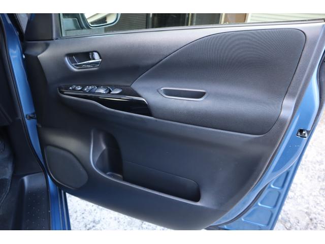 ランディ ２．０Ｇ　両側パワースライド　スマートキー　衝突軽減装置　全方位カメラ　ナビ　Ｂｌｕｅｔｏｏｔｈ　ＥＴＣ　バックカメラ　フリップダウンモニター　　　純正ＡＷ（20枚目）