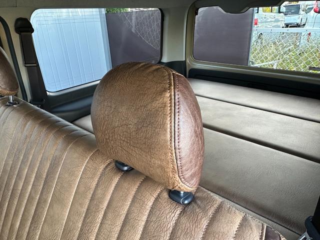 ハイエースバン ロングスーパーＧＬ　両側パワースライドドア／パノラミックビューモニター／デジタルインナーミラー／助手席エアバッグ／スマートキー／１６インチアルミホイール／フロントバンパーガード／ラギッド仕様／アンテーク仕様／車中泊仕様（64枚目）