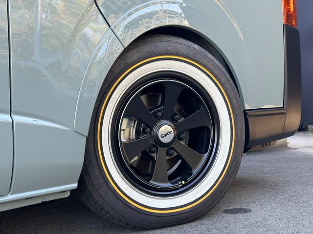 ハイエースバン ロングスーパーGL アーバンカーキ/2WDガソリン/アースカラーパッケージ/ローダウン/アメリカンスタイル/ライトカスタム/カスタムベース車両/車中泊仕様/アウトドア仕様/サーファー仕様/(18枚目)