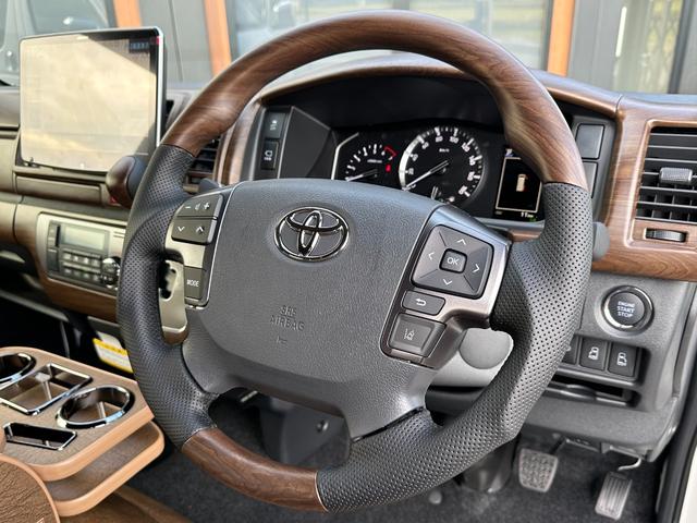 ハイエースバン スーパーＧＬ　ダークプライムＩＩ　ＢＵＡＮＪＡＰＡＮデモカー／ブラウンアンティーク仕様／ローダウン／ベッドキット／アルパインＢＩＧＸフローティングナビ／アルパイン１２．８型フリップダウンモニター（20枚目）