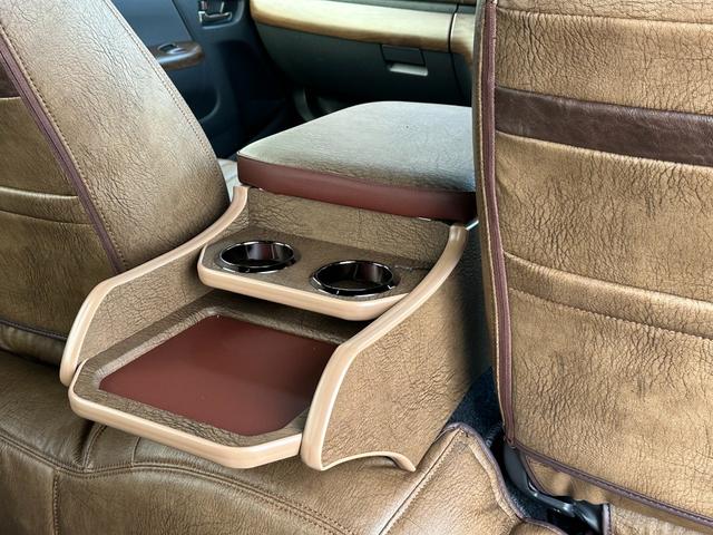 ハイエースバン スーパーＧＬ　ダークプライムＩＩ　ＢＵＡＮＪＡＰＡＮデモカー／ブラウンアンティーク仕様／ローダウン／ベッドキット／アルパインＢＩＧＸフローティングナビ／アルパイン１２．８型フリップダウンモニター（64枚目）