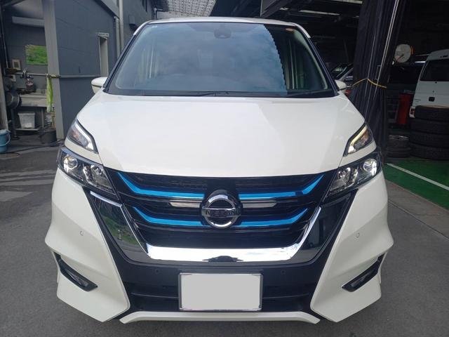 セレナ e-パワー ハイウェイスターV 防水シート車 フリップダウンモニター デジタルインナーミラー セーフティパックB アラウンドビューモニター ETC 両側自動ドア スマートキー2個(3枚目)