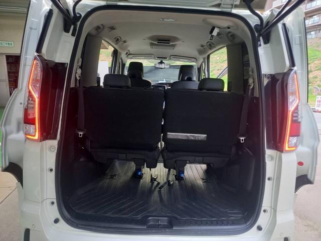 セレナ e-パワー ハイウェイスターV 防水シート車 フリップダウンモニター デジタルインナーミラー セーフティパックB アラウンドビューモニター ETC 両側自動ドア スマートキー2個(34枚目)