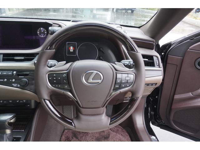 ＥＳ ＥＳ３００ｈ　バージョンＬ　サンルーフ／全周囲カメラ／ＴＲＤエアロ・マフラー／３眼ＬＥＤヘッドライト／コーナーセンサー／ハンドルヒーター／シートヒーター・エアコン／パワーシートＥＴＣ／ブルートゥース／ボディーガラスコーティング付（27枚目）