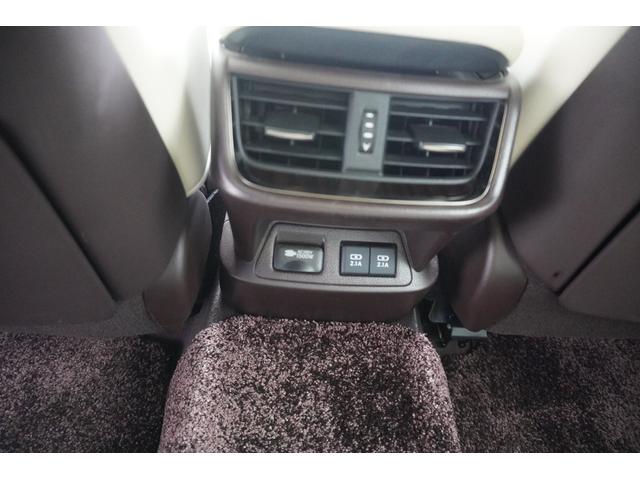 ＥＳ ＥＳ３００ｈ　バージョンＬ　サンルーフ／全周囲カメラ／ＴＲＤエアロ・マフラー／３眼ＬＥＤヘッドライト／コーナーセンサー／ハンドルヒーター／シートヒーター・エアコン／パワーシートＥＴＣ／ブルートゥース／ボディーガラスコーティング付（64枚目）