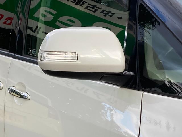 【電動格納ドアミラー】もちろん電動で開閉可能です♪ドアロック連動式オプションもございますのでお気軽にお声掛けくださいませ♪