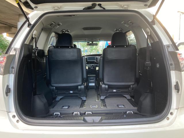 【ラッゲージルーム】トランクはもちろん大容量のスペースを確保☆後部座席をアレンジすると、もっと広く活用できます。