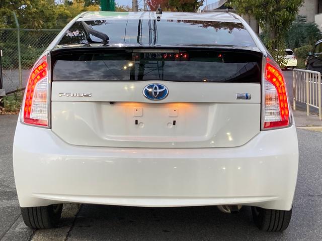 プリウス S 後期モデル・パールホワイト・車内クリーニング・ボディーメンンテナンス・SDナビ・Bluetooth・Bカメラ・スマートキー・PUSHスタート・純正15インチアルミホイール・HIDヘッド・オートAC(26枚目)