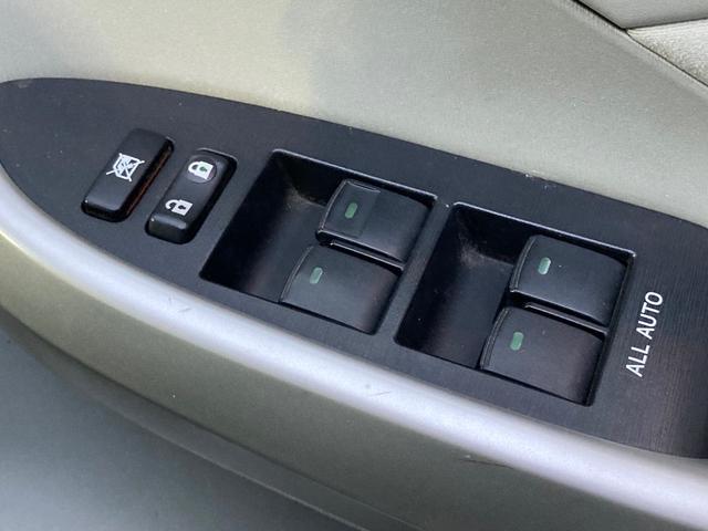 プリウス S 後期モデル・パールホワイト・車内クリーニング・ボディーメンンテナンス・SDナビ・Bluetooth・Bカメラ・スマートキー・PUSHスタート・純正15インチアルミホイール・HIDヘッド・オートAC(34枚目)