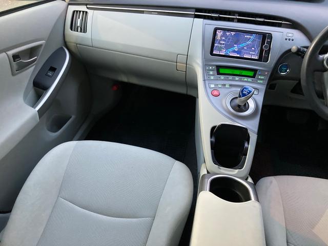 プリウス S 後期モデル・パールホワイト・車内クリーニング・ボディーメンンテナンス・SDナビ・Bluetooth・Bカメラ・スマートキー・PUSHスタート・純正15インチアルミホイール・HIDヘッド・オートAC(36枚目)