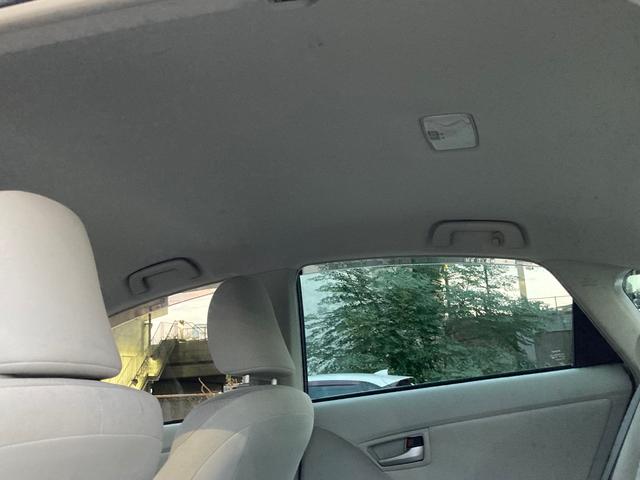 プリウス S 後期モデル・パールホワイト・車内クリーニング・ボディーメンンテナンス・SDナビ・Bluetooth・Bカメラ・スマートキー・PUSHスタート・純正15インチアルミホイール・HIDヘッド・オートAC(44枚目)