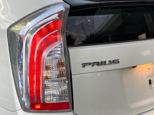 プリウス S 後期モデル・パールホワイト・車内クリーニング・ボディーメンンテナンス・SDナビ・Bluetooth・Bカメラ・スマートキー・PUSHスタート・純正15インチアルミホイール・HIDヘッド・オートAC(53枚目)
