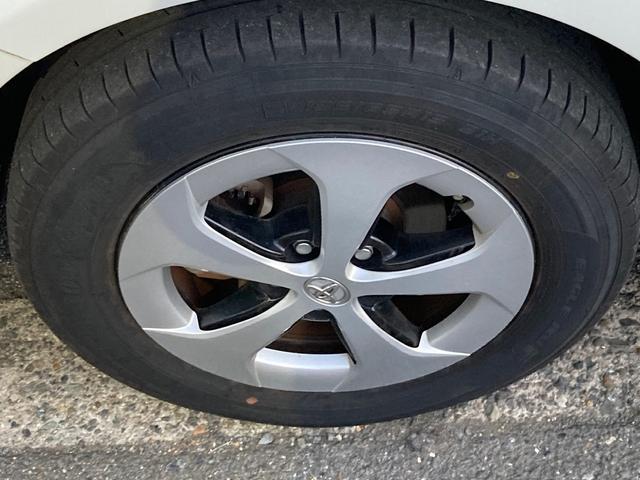 プリウス S 後期モデル・パールホワイト・車内クリーニング・ボディーメンンテナンス・SDナビ・Bluetooth・Bカメラ・スマートキー・PUSHスタート・純正15インチアルミホイール・HIDヘッド・オートAC(59枚目)