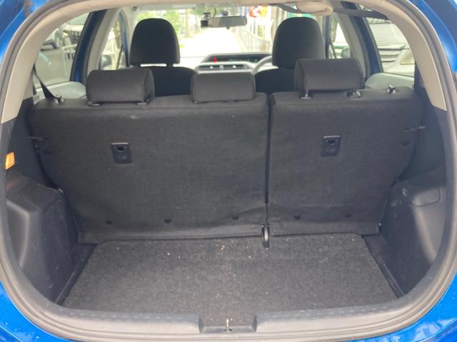 アクア S スマートキー・フルエアロ・純正ナビ・TV・Bカメラ・ETC・純正アルミ・PUSHスタート・プロジェクターヘッドライト・ECOモード・オートエアコン・AUTOライト・電動格納・アイドリングストップ(40枚目)