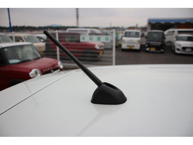 スイフト XG LEDランプ スズキコネクト対応オーディオ 当社試乗車 オートライト プッシュスタート シートヒーター オートエアコン スズキセーフティーサポート 横滑り防止機能 衝突安全ボディ 盗難防止システム(35枚目)