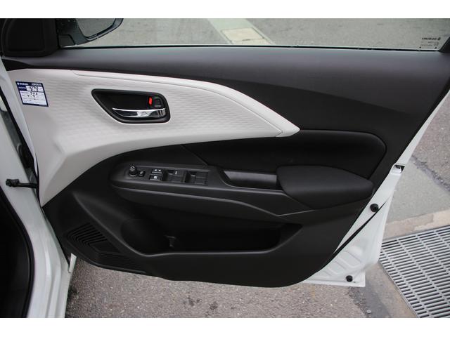 スイフト XG LEDランプ スズキコネクト対応オーディオ 当社試乗車 オートライト プッシュスタート シートヒーター オートエアコン スズキセーフティーサポート 横滑り防止機能 衝突安全ボディ 盗難防止システム(38枚目)