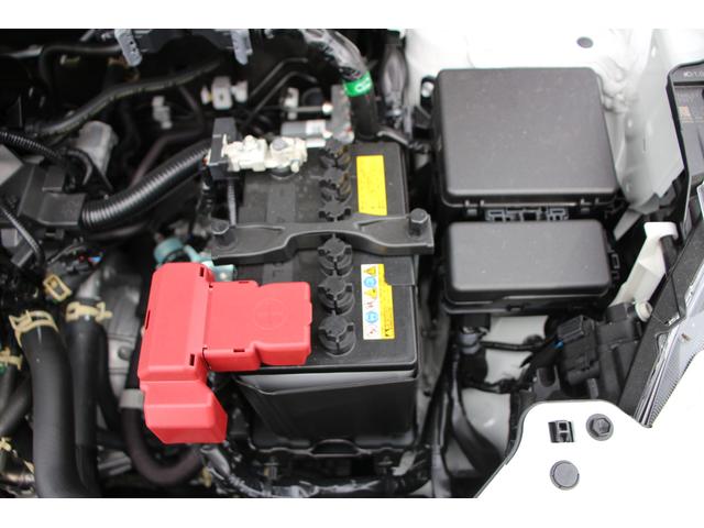 スイフト XG LEDランプ スズキコネクト対応オーディオ 当社試乗車 オートライト プッシュスタート シートヒーター オートエアコン スズキセーフティーサポート 横滑り防止機能 衝突安全ボディ 盗難防止システム(67枚目)