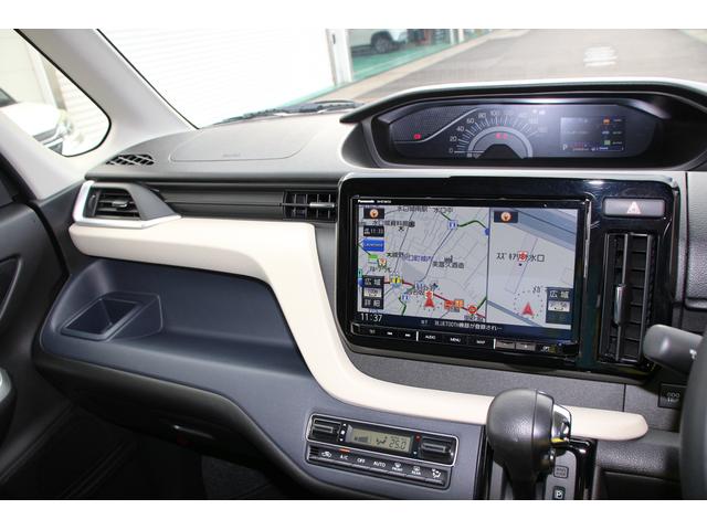 ソリオ ＨＹＢＲＩＤ　ＭＺ　全方位ナビ　両側電動スライドドア　バックカメラ　オートライト　スライドドア　Ｂｌｕｅｔｏｏｔｈ　純正ナビ　プッシュスタート　シートヒーター　オートエアコン　衝突被害軽減システム　アイドリングストップ　衝突安全ボディ　盗難防止システム（12枚目）