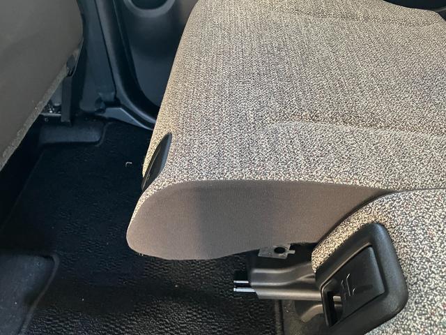 スペーシア ＨＹＢＲＩＤ　Ｇ　オートライト　スライドドア　プッシュスタート　オートエアコン　衝突被害軽減システム　アイドリングストップ　横滑り防止機能　衝突安全ボディ　盗難防止システム（38枚目）