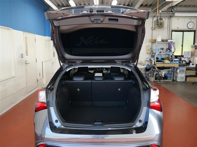 プリウス Aツーリングセレクション フルセグ メモリーナビ DVD再生 ミュージックプレイヤー接続可 バックカメラ 衝突被害軽減システム ETC LEDヘッドランプ ワンオーナー フルエアロ(9枚目)