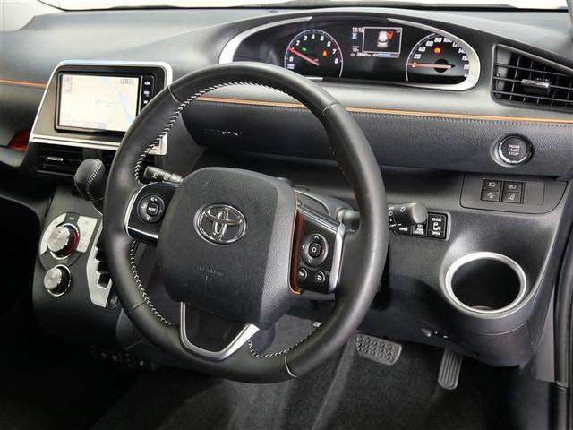 シエンタ Ｇ　クエロ　４ＷＤ　フルセグ　メモリーナビ　ＤＶＤ再生　ミュージックプレイヤー接続可　衝突被害軽減システム　ＥＴＣ　ドラレコ　両側電動スライド　ＬＥＤヘッドランプ　ウオークスルー　乗車定員６人　３列シート（6枚目）