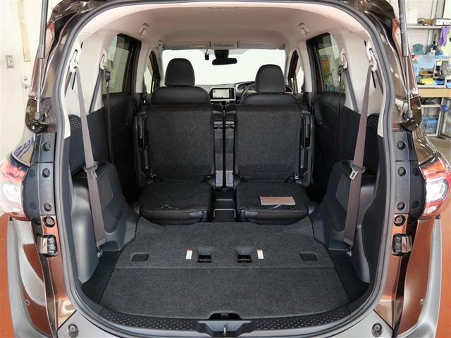 シエンタ Ｇ　クエロ　４ＷＤ　フルセグ　メモリーナビ　ＤＶＤ再生　ミュージックプレイヤー接続可　衝突被害軽減システム　ＥＴＣ　ドラレコ　両側電動スライド　ＬＥＤヘッドランプ　ウオークスルー　乗車定員６人　３列シート（12枚目）