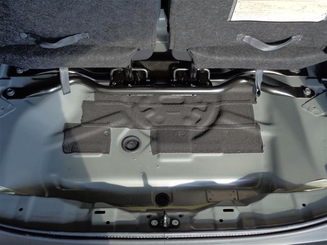 シエンタ Ｇ　クエロ　４ＷＤ　フルセグ　メモリーナビ　ＤＶＤ再生　ミュージックプレイヤー接続可　衝突被害軽減システム　ＥＴＣ　ドラレコ　両側電動スライド　ＬＥＤヘッドランプ　ウオークスルー　乗車定員６人　３列シート（25枚目）