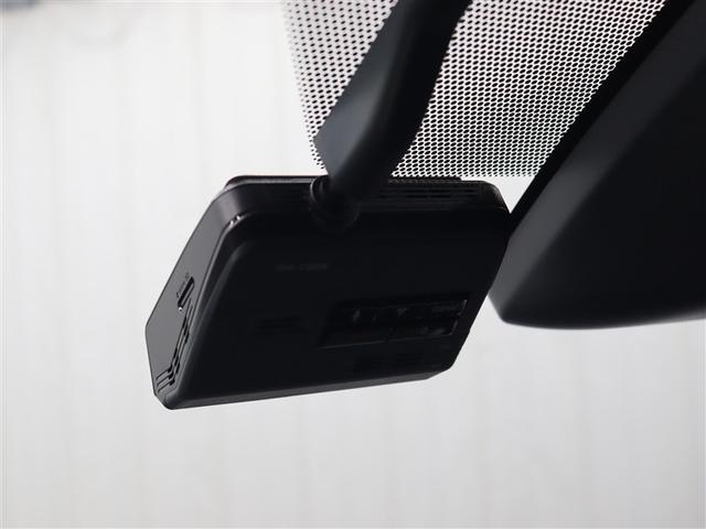 ノア ハイブリッドＳｉ　フルセグ　メモリーナビ　ＤＶＤ再生　ミュージックプレイヤー接続可　バックカメラ　衝突被害軽減システム　ＥＴＣ　ドラレコ　電動スライドドア　ＬＥＤヘッドランプ　乗車定員７人　３列シート（28枚目）