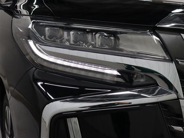 アルファード ２．５Ｓ　Ｃパッケージ　フルセグ　メモリーナビ　ＤＶＤ再生　ミュージックプレイヤー接続可　後席モニター　バックカメラ　衝突被害軽減システム　ＥＴＣ　ドラレコ　両側電動スライド　ＬＥＤヘッドランプ　乗車定員７人　３列シート（20枚目）