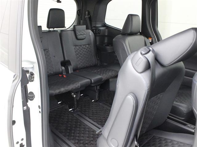 ヴォクシー S-Z フルセグ メモリーナビ DVD再生 ミュージックプレイヤー接続可 バックカメラ 衝突被害軽減システム ETC ドラレコ 両側電動スライド LEDヘッドランプ 乗車定員7人 3列シート(14枚目)