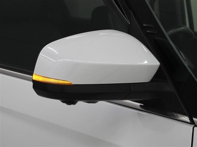 ヴォクシー S-Z フルセグ メモリーナビ DVD再生 ミュージックプレイヤー接続可 バックカメラ 衝突被害軽減システム ETC ドラレコ 両側電動スライド LEDヘッドランプ 乗車定員7人 3列シート(19枚目)