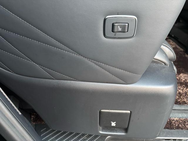 アルファードハイブリッド エグゼクティブラウンジ ワンオーナー車/ユーザー買取直販/モデリスタエアロ/マフラー/DVD/HMID/オプション19インチアルミホイール(68枚目)