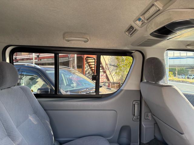 ハイエースバン ロングスーパーGL HDDナビ/地デジTV/バックカメラ/ETC/リアフリップダウンモニター/室内LED灯/リアスモーク小窓付き(28枚目)