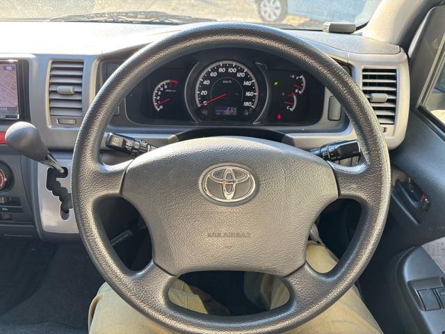 ハイエースバン ロングスーパーGL HDDナビ/地デジTV/バックカメラ/ETC/リアフリップダウンモニター/室内LED灯/リアスモーク小窓付き(42枚目)