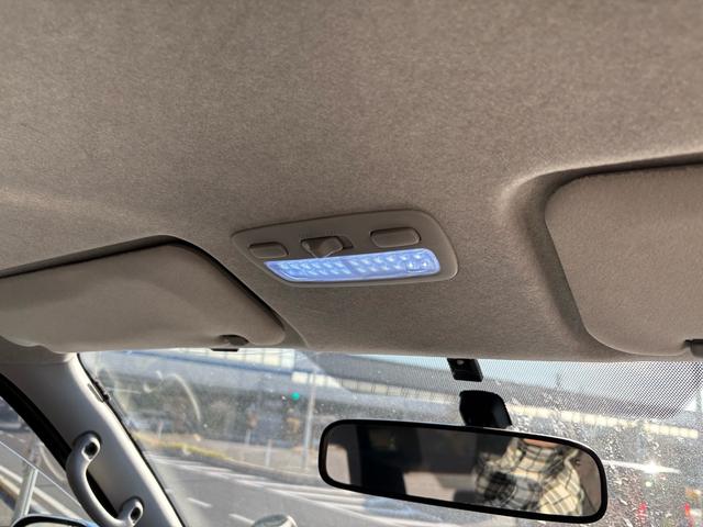 ハイエースバン ロングスーパーGL HDDナビ/地デジTV/バックカメラ/ETC/リアフリップダウンモニター/室内LED灯/リアスモーク小窓付き(47枚目)