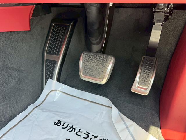 ウルス ベースグレード　Ｂａｎｇ＆Ｏｌｕｆｓｅｎ　２３インチ純正アルミホイール　赤シート　ドライブレコーダー　ｓｕｐｅｒｃａｔレーダー（64枚目）