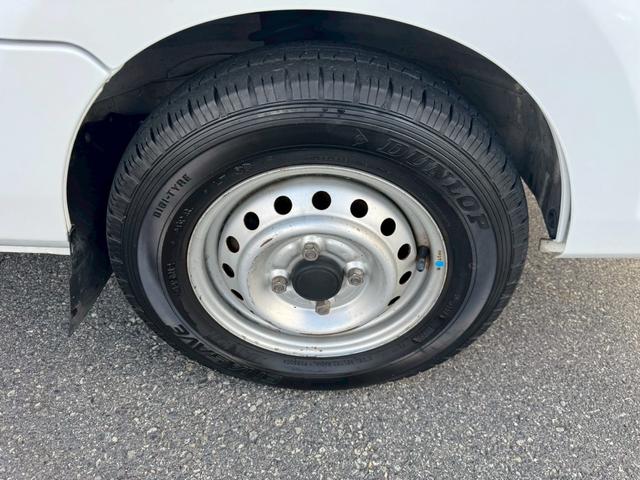 NT100クリッパートラック DX 保冷車 エアコン 運転席助手席エアバック ラジオ ヘッドライトレベライザー(17枚目)