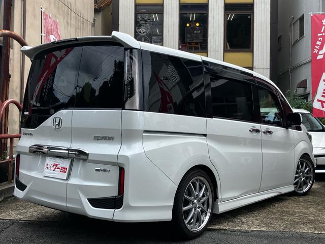 ステップワゴンスパーダ ｅ：ＨＥＶスパーダ　Ｇ・ＥＸ　ホンダセンシング　ＷＯＲＫ　ＬＡＮＶＥＣ　ＬＳ１０　１８インチアルミホイール　ＴＥＩＮ車高調　車中泊用ベッドキット　ワンオーナー　禁煙車　走行中テレビ視聴可　スペアキー（5枚目）
