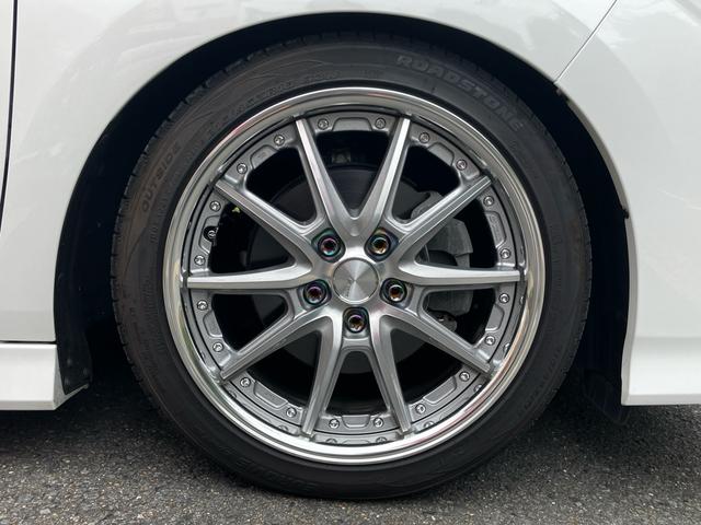 ステップワゴンスパーダ ｅ：ＨＥＶスパーダ　Ｇ・ＥＸ　ホンダセンシング　ＷＯＲＫ　ＬＡＮＶＥＣ　ＬＳ１０　１８インチアルミホイール　ＴＥＩＮ車高調　車中泊用ベッドキット　ワンオーナー　禁煙車　走行中テレビ視聴可　スペアキー（8枚目）